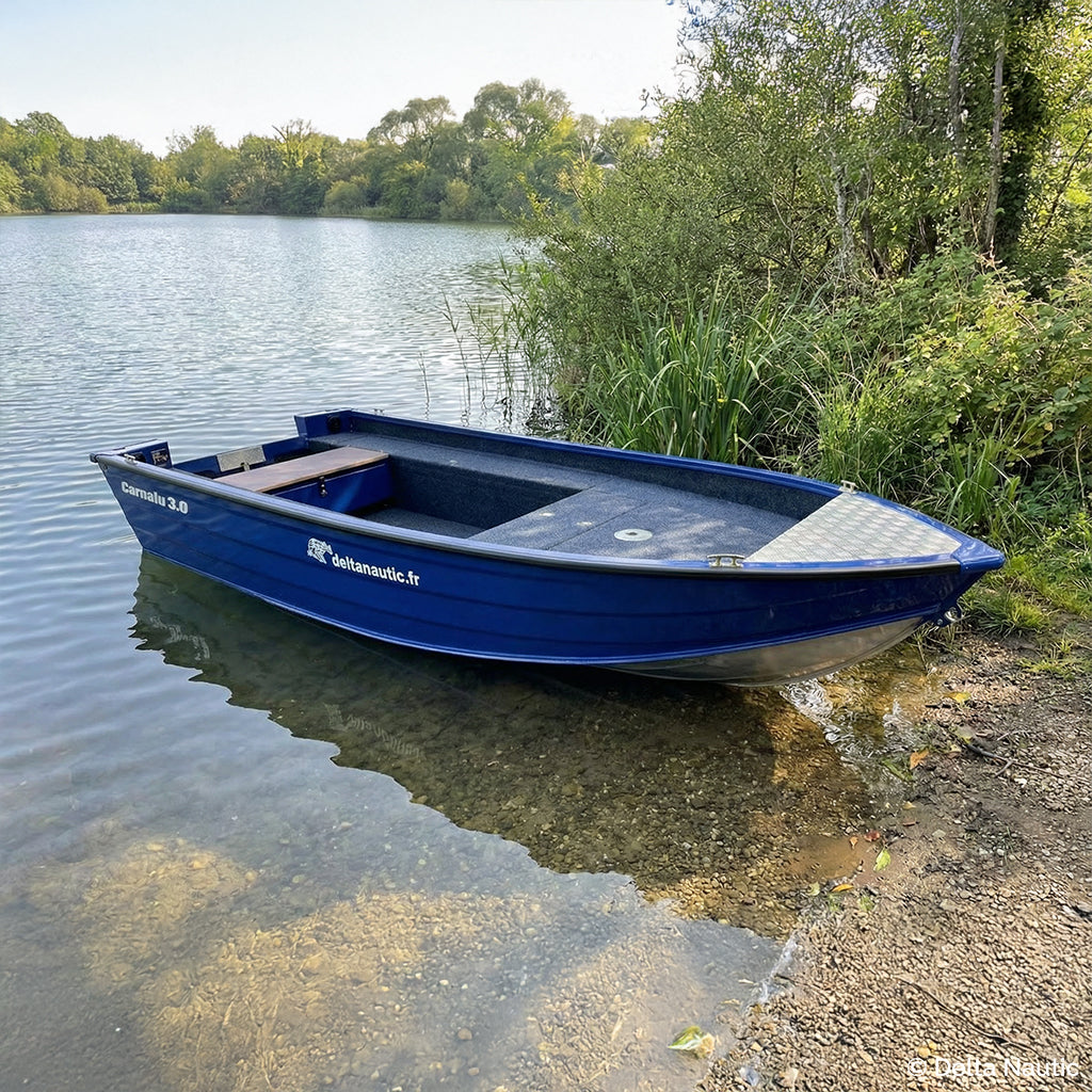 Barque-bleue-Carnalu-420-Delta-Nautic