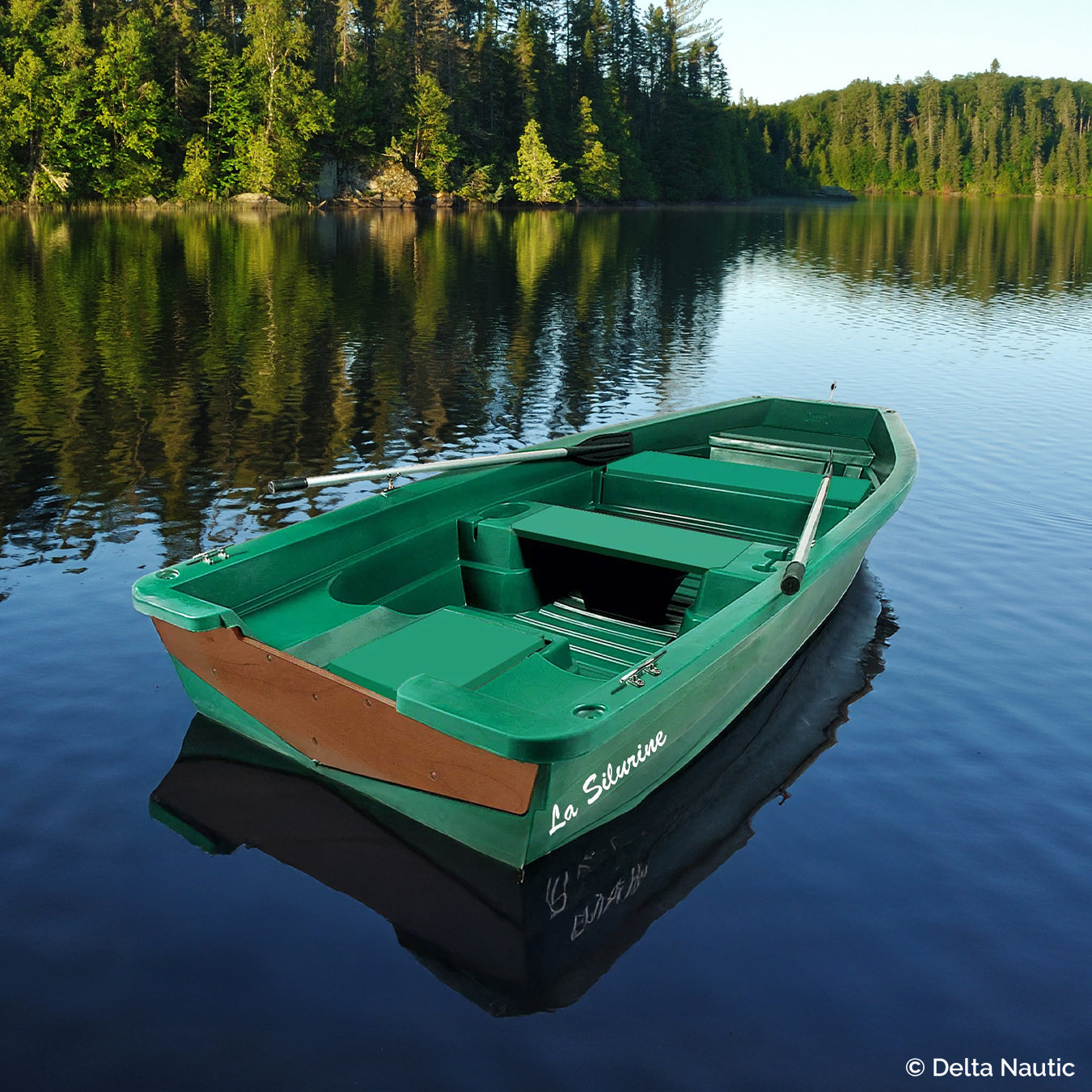 Barque Silurine 4,00m dans un lac