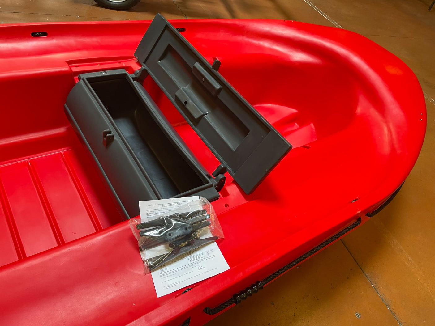 Barque d'Exposition Fun Yak Secu 12