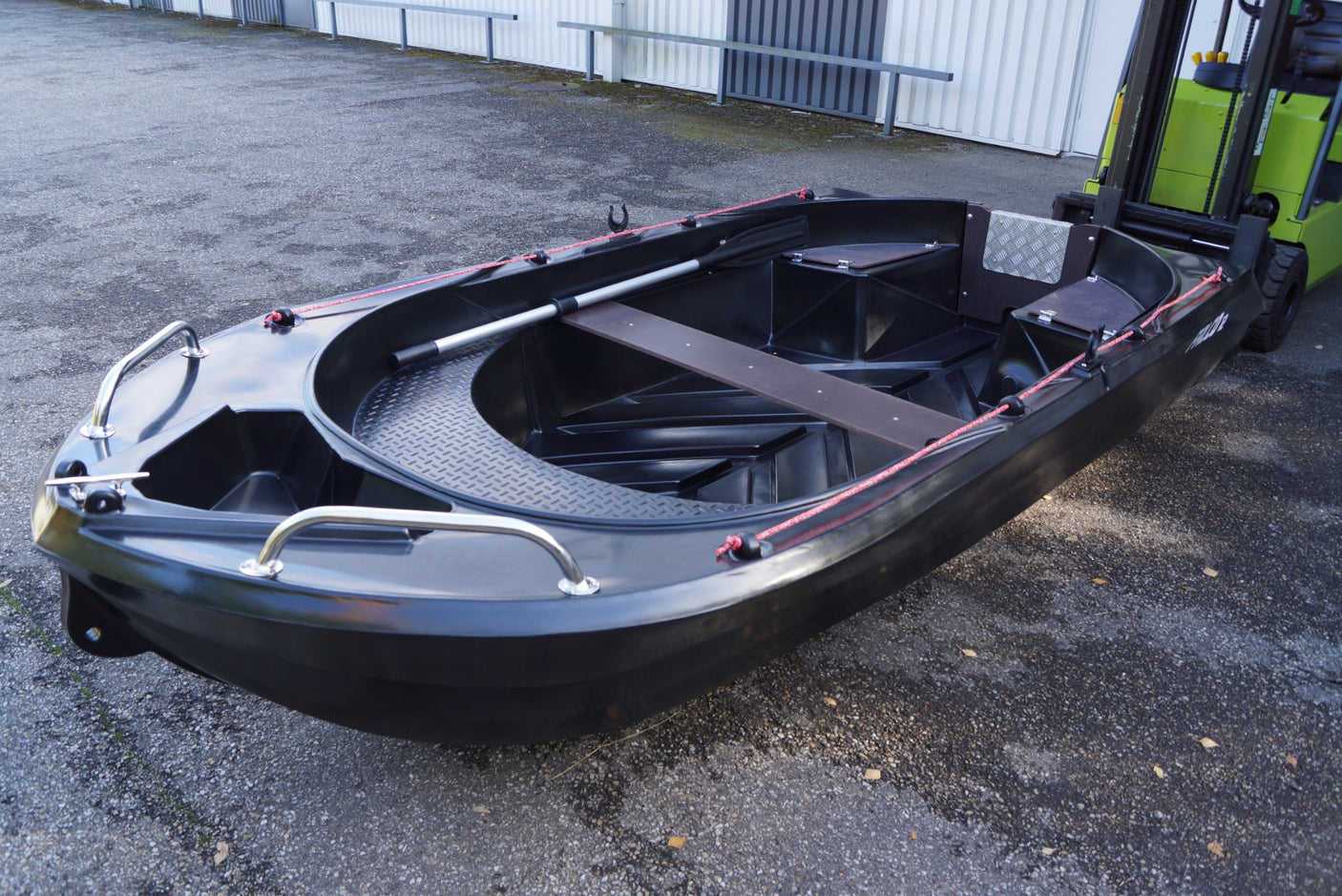 MODELE D'EXPO Barque Falco 360 Blacky exclusivité Delta Nautic