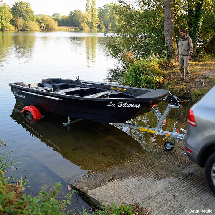 Barque Silurine 400 Black Fish