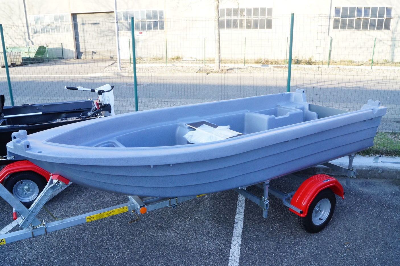 Barque Silurine Sport 373 Titanium + Remorque GT Grand Tourisme - Pack de Démonstration-2