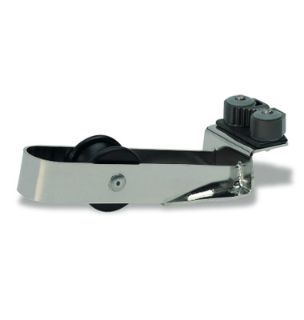 Davier à roulette avec taquet coinceur pour pack barque de pêche la Silurine 373 + remorque complète Nautic Plus + moteur électrique V 55 lbs