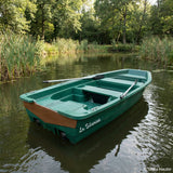 La barque Silurine 4M dans un étang