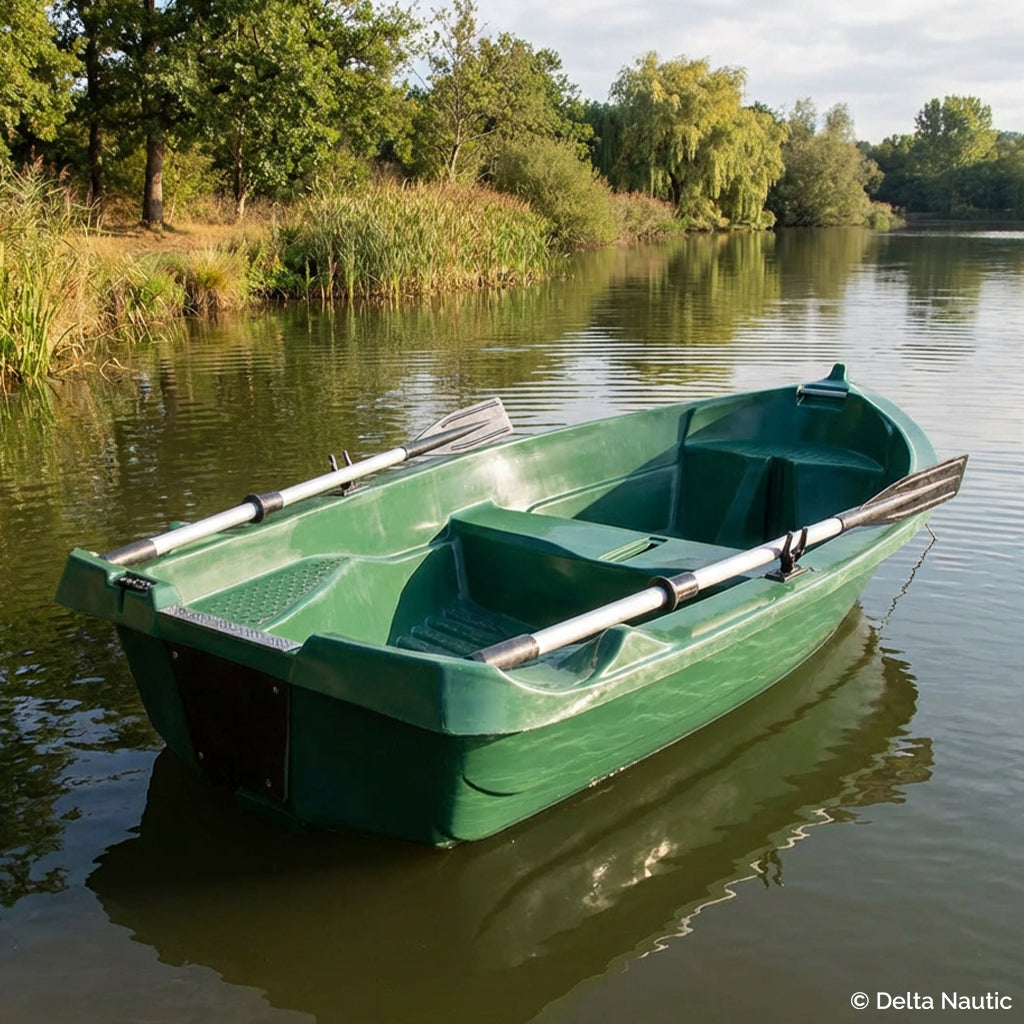 Barque n°7 la Fidèle verte dans un lac