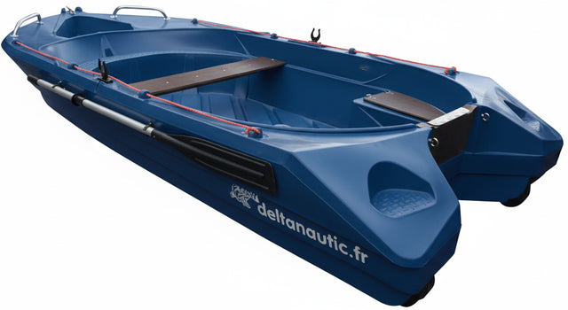 La barque Falco 360 bleue exclusivité Delta Nautic